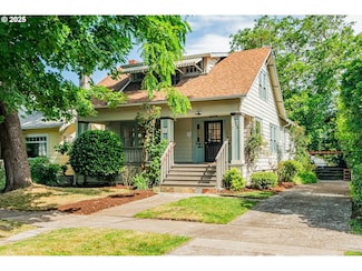 3955 SE Ash St, Portland, OR 97214