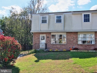 704 Holly Dr, Pottstown, PA 19464