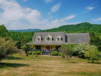 17 Lakeland Ln, Nellysford, VA 22958