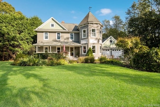 105 Ole Jule Ln, Mattituck, NY 11952