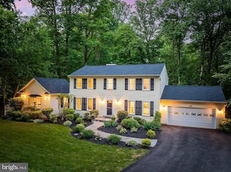 3273D Tilton Valley Dr, Fairfax, VA 22033