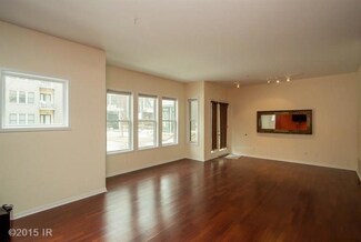 100 Water St Unit 106, Des Moines, IA 50309