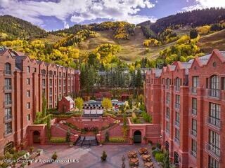 315 E Dean St Unit B32, Aspen, CO 81611