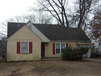 4263 E 62nd St, Kansas City, MO 64130
