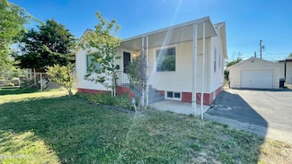 1206 S 6th Ave, Yakima, WA 98902