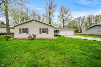 3314 S Maple Ln, Ashtabula, OH 44004