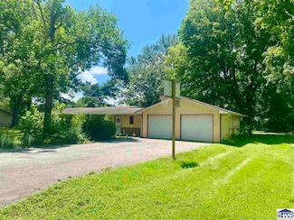 7435 S Ellenwood St, Terre Haute, IN 47802