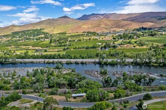 2080 Sleepy Hollow Rd, Wenatchee, WA 98801
