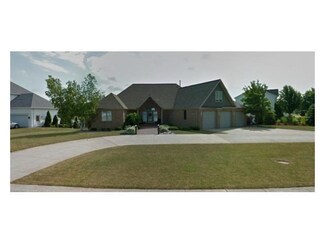 5765 Woodruff Dr, Clarence Center, NY 14032