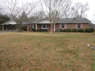 146 Vernon Rd, Cochran, GA 31014
