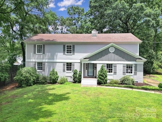 3800 Lovett Cir, Charlotte, NC 28210