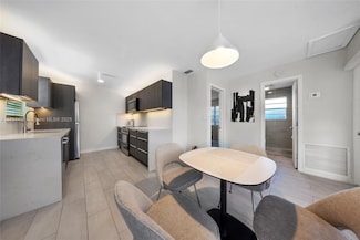 709 NE 22nd Dr Unit 709, Wilton Manors, FL 33305