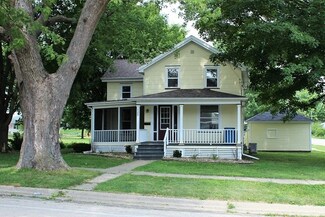 120 Maple Ave, Morrison, IL 61270