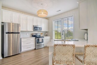 280 Seven Farms Dr Unit 301, Daniel Island, SC 29492