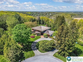 2342 Bobby Ct, Orefield, PA 18069