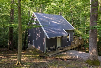 1201 Taos Ln, Sugar Grove, OH 43155