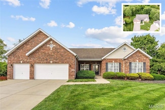 2293 Birmingham Dr, Belleville, IL 62221
