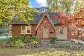 826 E Stanford St, Springfield, MO 65807