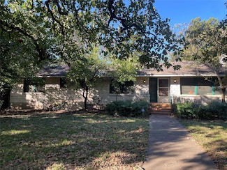 1551 Junior Dr, Dallas, TX 75208