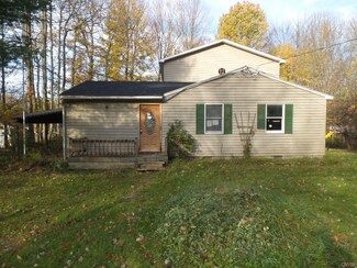 515 Salt Rd, Constantia, NY 13044