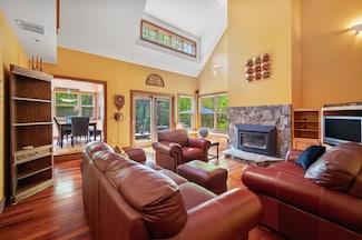 312 Durham Point Rd, Durham, NH 03824