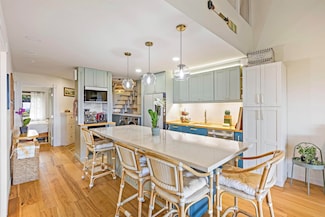 50 Puu Anoano St Unit 1704, Lahaina, HI 96761