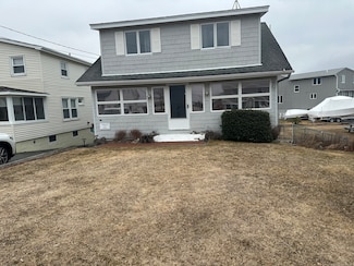 63 Langworthy Ave, Stonington, CT 06378