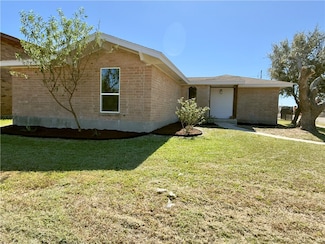 8301 Baylark Dr, Corpus Christi, TX 78412