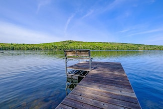1 Mayflower Way, Norway, ME 04268