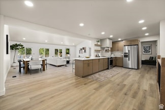 2559 E Evening Star Dr, Holladay, UT 84124