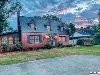 914 E Main St, Dillon, SC 29536