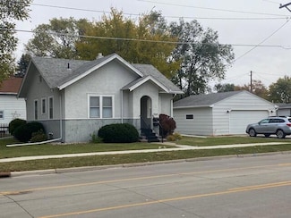 524 N Dakota St, Aberdeen, SD 57401