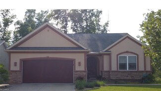 15134 Woodsong Dr, Middlefield, OH 44062