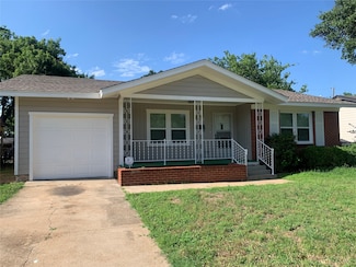 805 E Hammond St, Fort Worth, TX 76115