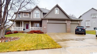 8528 S 99th Cir, La Vista, NE 68128