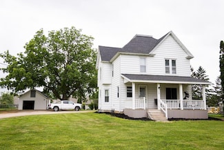 305 2nd Ave SE, Plainview, MN 55964