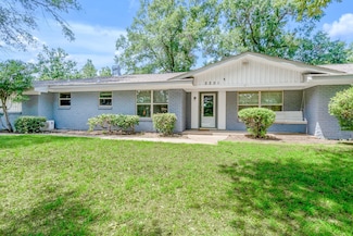 2201 N Mill St, Lewisville, TX 75057