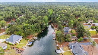 113 Baker Cir, West End, NC 27376