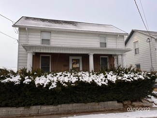 1506 New Hampshire St, Muscatine, IA 52761