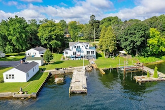 440 N Hudson Ave, Sturgeon Bay, WI 54235