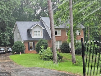 423 Orchards Walk, Stone Mountain, GA 30087