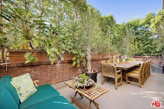 211 S Spalding Dr Unit 109-S, Beverly Hills, CA 90212