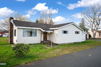 92244 Nowlans Dr, Astoria, OR 97103