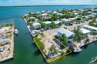 132 Blackbeard Rd, Little Torch Key, FL 33042