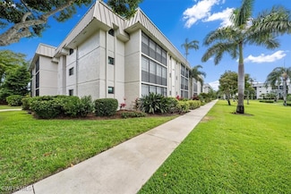 788 Park Shore Dr Unit D30, Naples, FL 34103