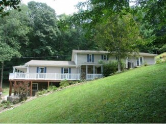 516 Stapleton Dr, Kingsport, TN 37665