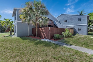 27 Crossings Cir Unit E, Boynton Beach, FL 33435