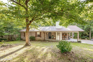 107 Myrtle Ave, Ocean Springs, MS 39564