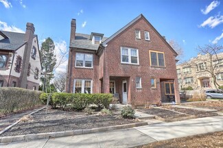 102 S 7th Ave, Reading, PA 19611