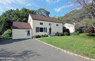 23 Amherst Rd, Riverside, CT 06878